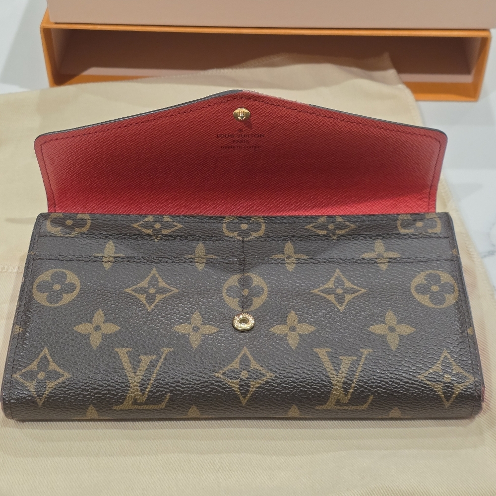 LV Sarah Wallet
